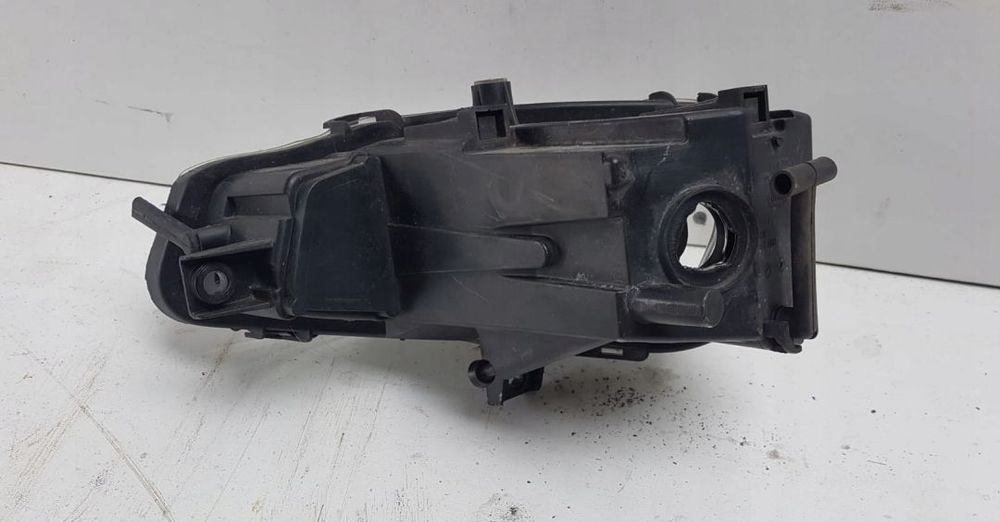LAMPA HALOGEN MERCEDES ANTOS A9608201956 - Faro delantero para Camión: foto 2 LAMPA HALOGEN MERCEDES ANTOS A9608201956 - Faro delantero para Camión: foto 2