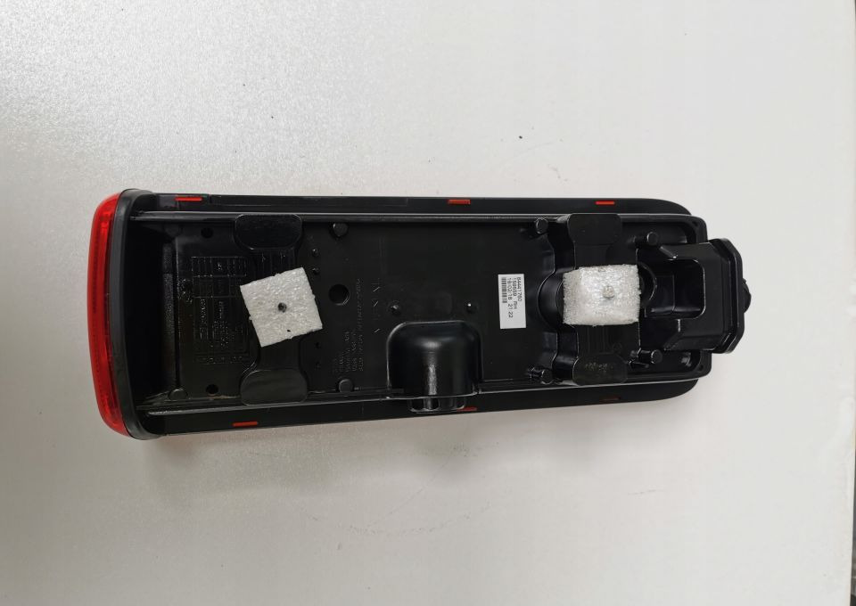 LAMPA TYL VOLVO FMX FM LED RH. ORYGINAŁ - Luz trasera para Camión: foto 4 LAMPA TYL VOLVO FMX FM LED RH. ORYGINAŁ - Luz trasera para Camión: foto 4