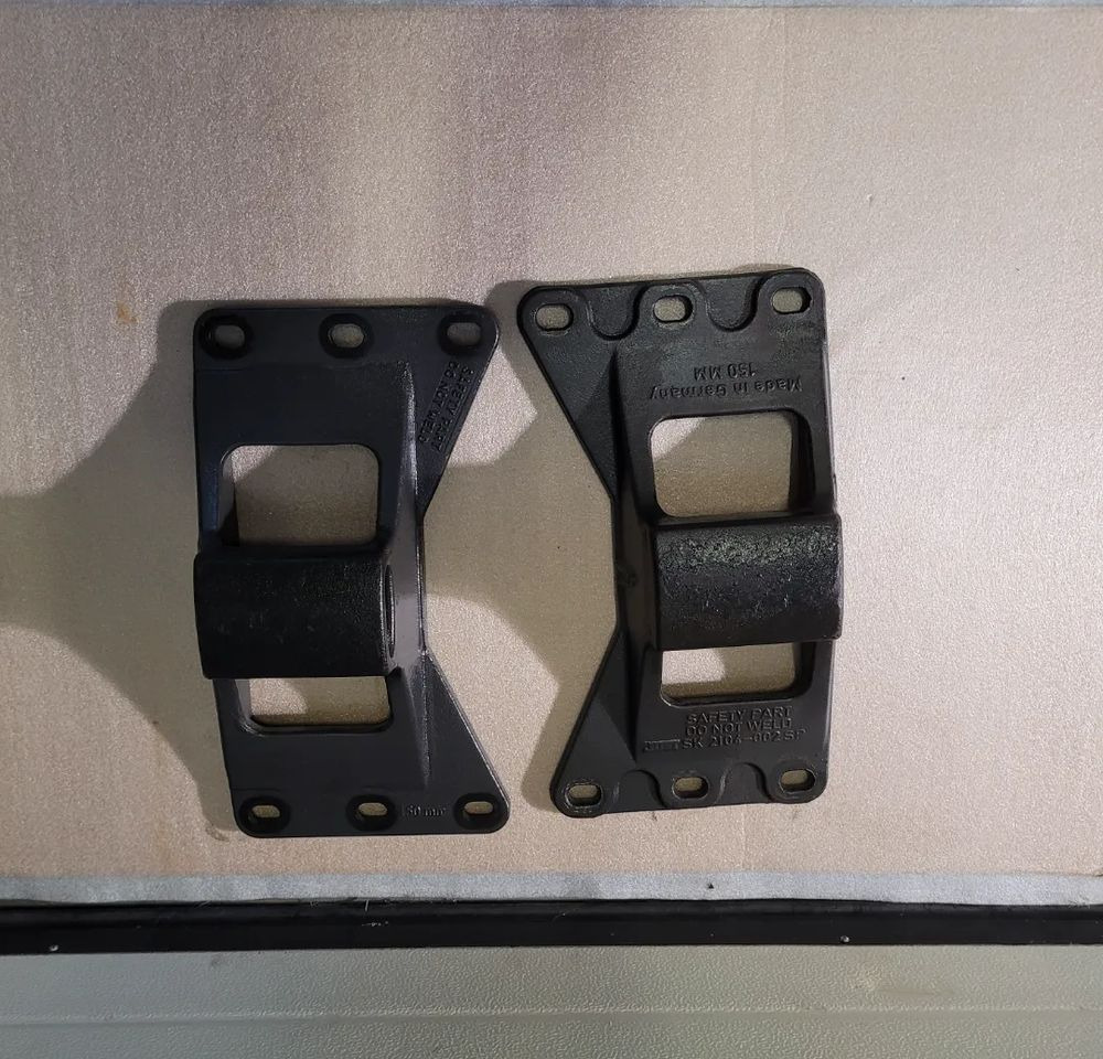 ŁAPY JOST MOCOWANIE SIODŁA 150MM - Quinta rueda para Camión: foto 1 ŁAPY JOST MOCOWANIE SIODŁA 150MM - Quinta rueda para Camión: foto 1