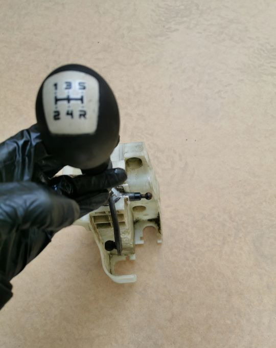 LEWAREK BIEGÓW WYBIERAK IVECO DAILY 5B. - Palanca de cambio para Vehículo comercial ligero: foto 1 LEWAREK BIEGÓW WYBIERAK IVECO DAILY 5B. - Palanca de cambio para Vehículo comercial ligero: foto 1