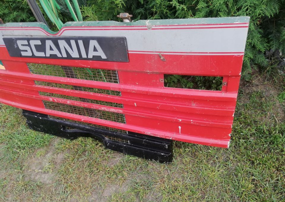 MASKA ATRAPA SCANIA 113 ORYGINAŁ - Capota para Camión: foto 3 MASKA ATRAPA SCANIA 113 ORYGINAŁ - Capota para Camión: foto 3