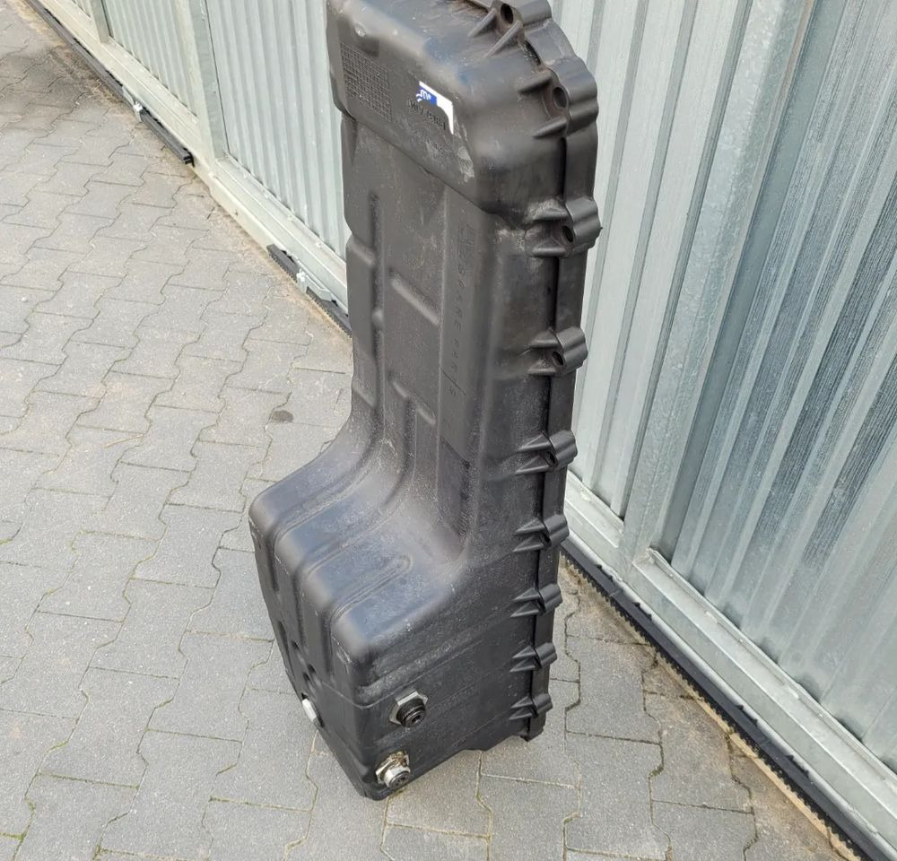 MISKA OLEJOWA RENAULT GAMA VOLVO FH 13 LITRÓW - Cárter de aceite para Camión: foto 3 MISKA OLEJOWA RENAULT GAMA VOLVO FH 13 LITRÓW - Cárter de aceite para Camión: foto 3