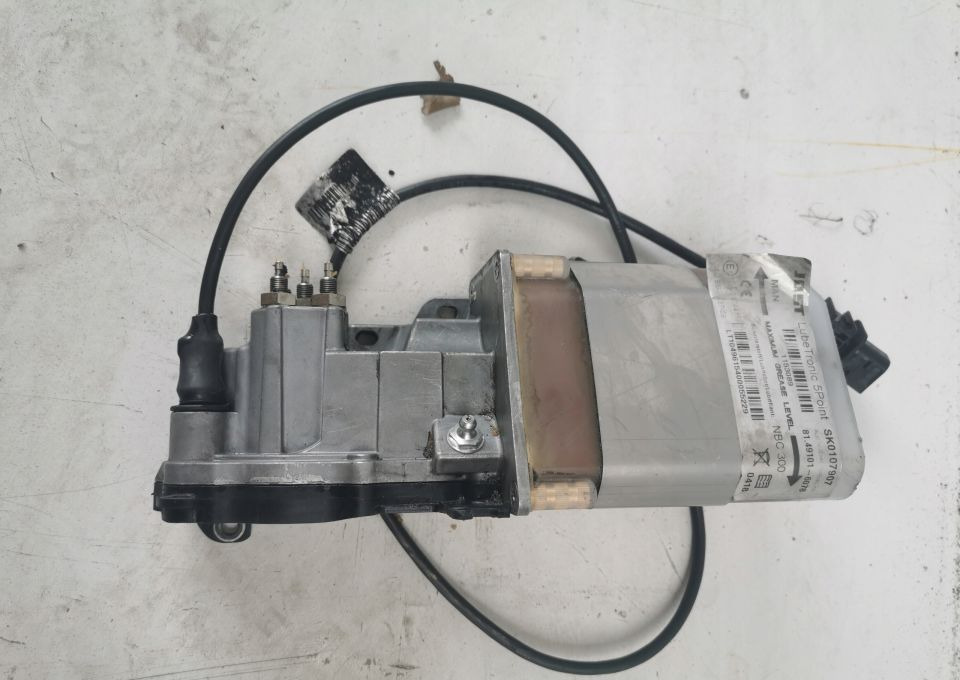 SMAROWANIE SIODŁA JOST MAN TGX TGS 81.49101-6078 - Quinta rueda para Camión: foto 1 SMAROWANIE SIODŁA JOST MAN TGX TGS 81.49101-6078 - Quinta rueda para Camión: foto 1