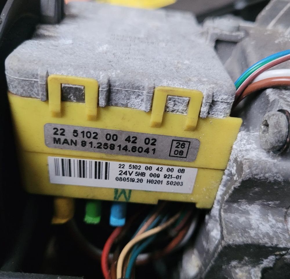 STEROWNIK WEBASTO MAN 81.25814.6041 - Sistema eléctrico para Camión: foto 1 STEROWNIK WEBASTO MAN 81.25814.6041 - Sistema eléctrico para Camión: foto 1