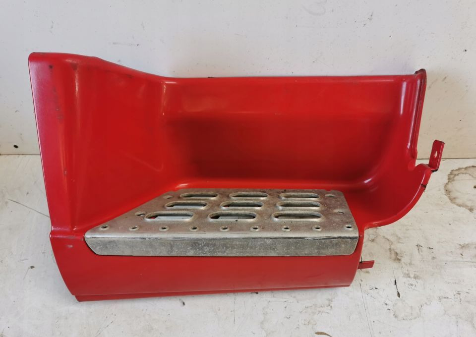 STOPNICA DOLNA VOLVO FH13 RH ORYGINAL 20529640 - Peldaño para Camión: foto 1 STOPNICA DOLNA VOLVO FH13 RH ORYGINAL 20529640 - Peldaño para Camión: foto 1