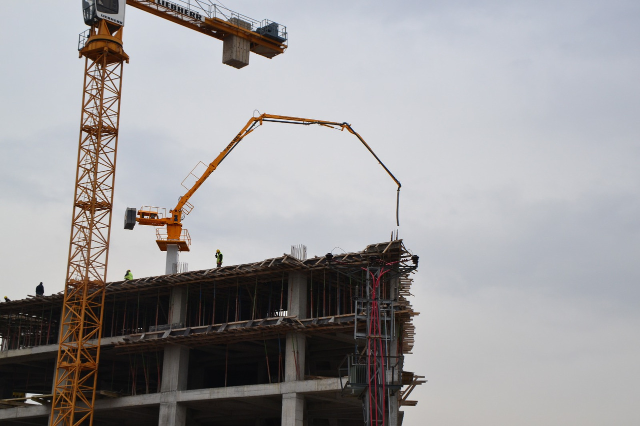 ATABEY M24 - Bomba de hormigon estacionaria: foto 3 ATABEY M24 - Bomba de hormigon estacionaria: foto 3