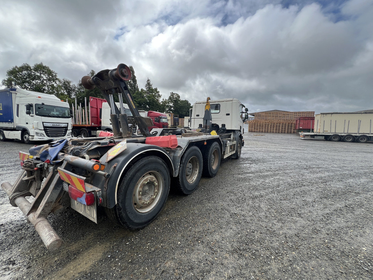 Multibasculante camión SCANIA 8x4: foto 9