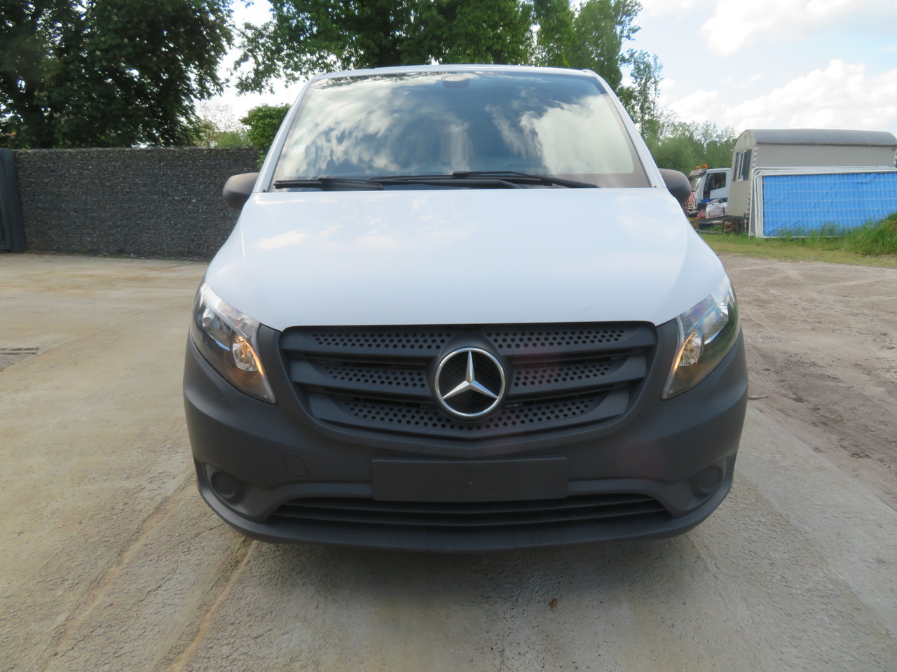 - Furgoneta pequeña: foto 2 - Furgoneta pequeña: foto 2