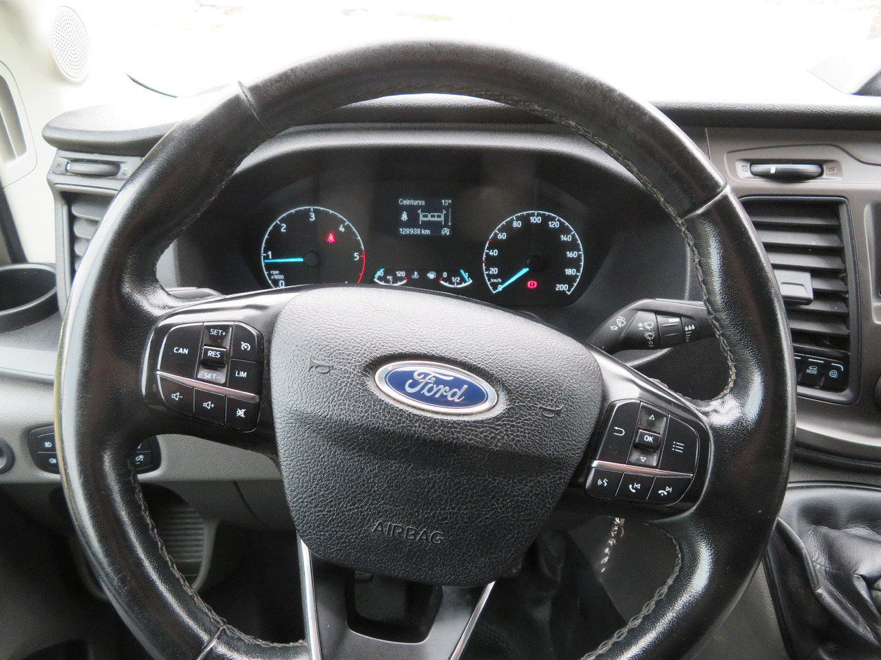 Furgón Ford Transit 2.0TDCi TREND - L2H2: foto 14