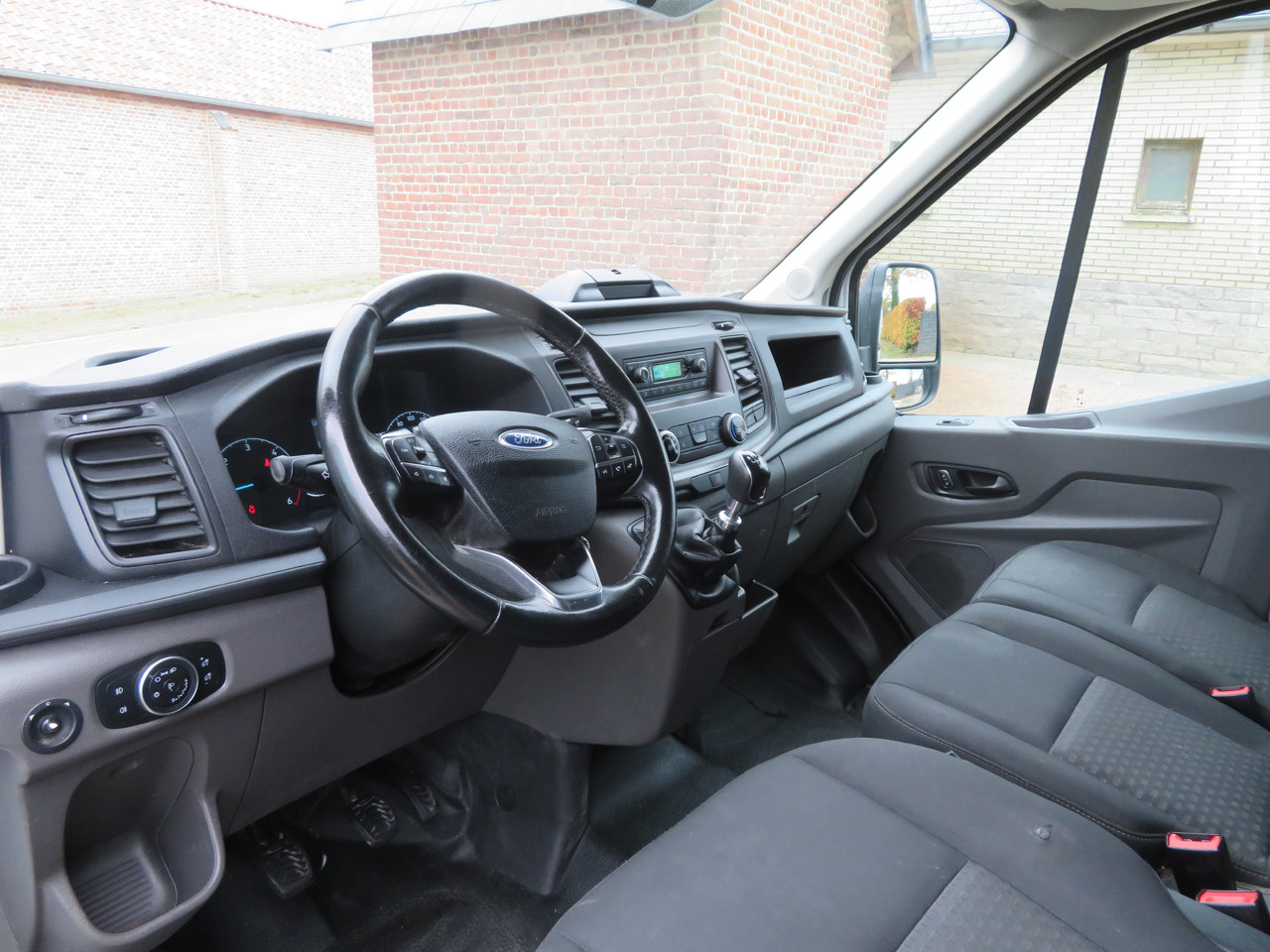Furgón Ford Transit 2.0TDCi TREND - L2H2: foto 11