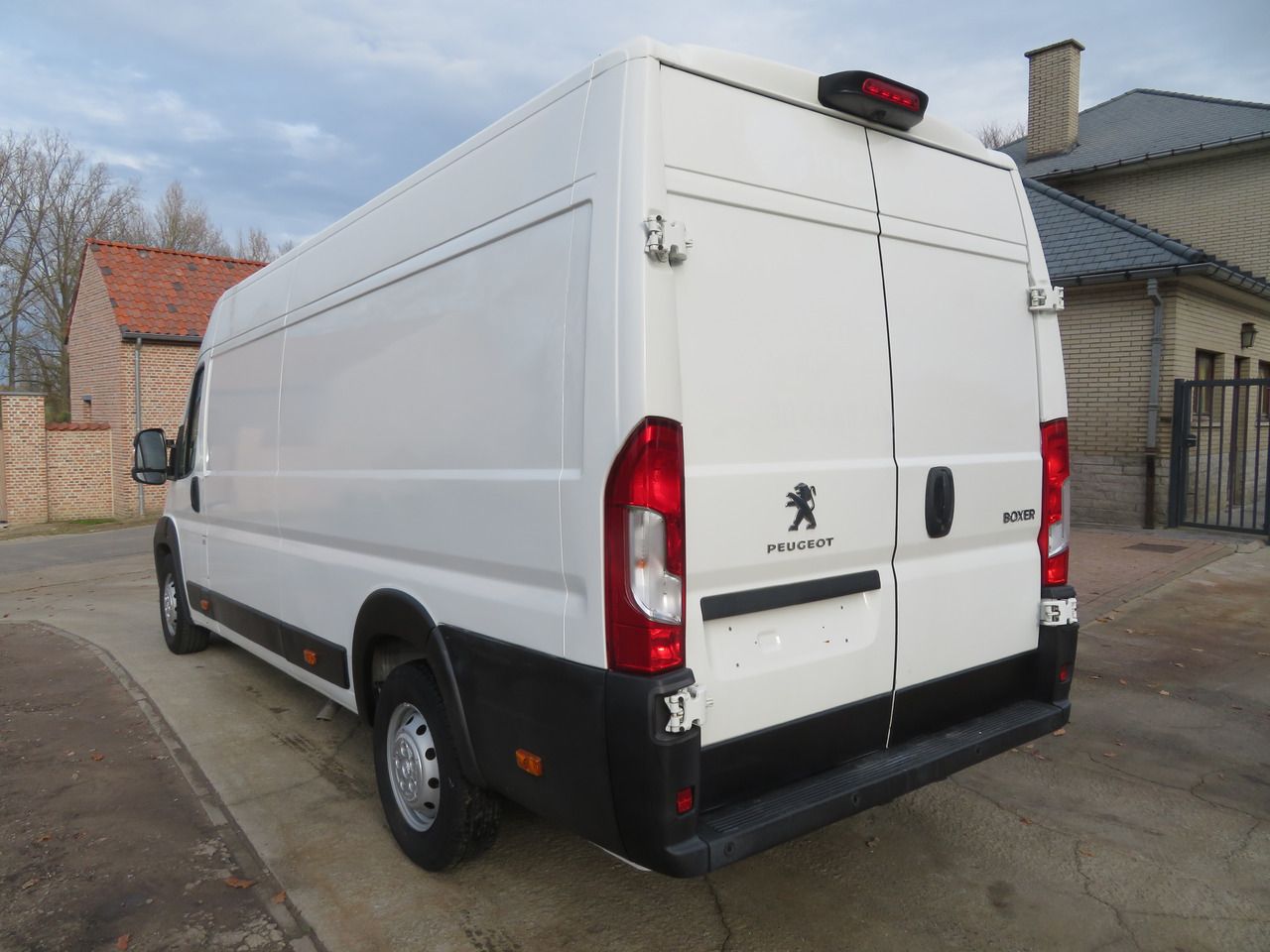 Peugeot Boxer 2.2 BlueHDI L4H2 - Furgón: foto 5 Peugeot Boxer 2.2 BlueHDI L4H2 - Furgón: foto 5