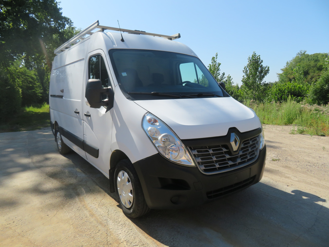 RENAULT Master 2.3dCi Energy Grand Confort & Media Nav - L2H2 - Furgoneta pequeña: foto 1 RENAULT Master 2.3dCi Energy Grand Confort & Media Nav - L2H2 - Furgoneta pequeña: foto 1