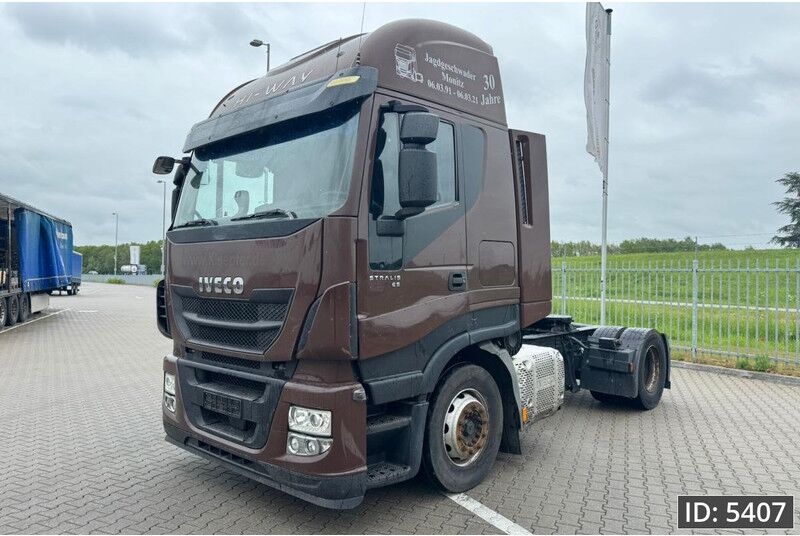 Iveco Stralis 420 Hi-Way Stralis, Euro 6, / Retarder / Full spoiler / Low km, Intarder - Cabeza tractora: foto 1 Iveco Stralis 420 Hi-Way Stralis, Euro 6, / Retarder / Full spoiler / Low km, Intarder - Cabeza tractora: foto 1