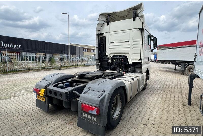 MAN TGX 18.460 XL, Euro 6, / Motor damage / Retarder / 2 Tanks, Intarder - Cabeza tractora: foto 3 MAN TGX 18.460 XL, Euro 6, / Motor damage / Retarder / 2 Tanks, Intarder - Cabeza tractora: foto 3
