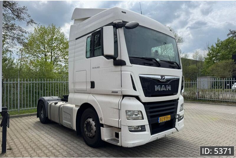MAN TGX 18.460 XL, Euro 6, / Motor damage / Retarder / 2 Tanks, Intarder - Cabeza tractora: foto 4 MAN TGX 18.460 XL, Euro 6, / Motor damage / Retarder / 2 Tanks, Intarder - Cabeza tractora: foto 4