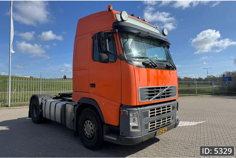 Volvo FH 400 Globetrotter, Euro 5 - Cabeza tractora: foto 5 Volvo FH 400 Globetrotter, Euro 5 - Cabeza tractora: foto 5