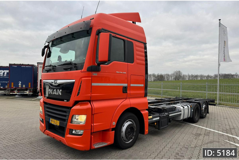 MAN TGX 24.420 XLX, Euro 6, BDF / 6x2 / Retarder / Low KM, Intarder - Portacontenedore/ Intercambiable camión: foto 1 MAN TGX 24.420 XLX, Euro 6, BDF / 6x2 / Retarder / Low KM, Intarder - Portacontenedore/ Intercambiable camión: foto 1