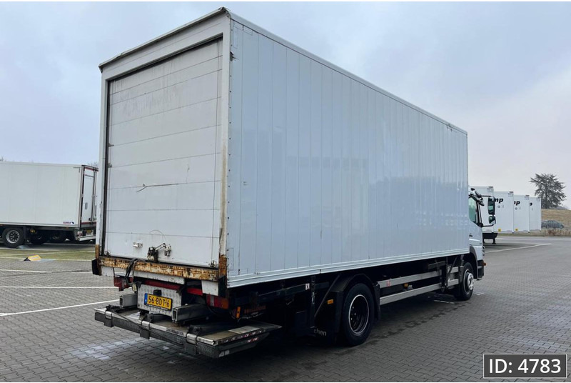 Mercedes-Benz Atego 1218 Day Cab, Euro 5, BDF / EPS automatic / standklima / DHOLLANDIA 2000KG - Portacontenedore/ Intercambiable camión: foto 3 Mercedes-Benz Atego 1218 Day Cab, Euro 5, BDF / EPS automatic / standklima / DHOLLANDIA 2000KG - Portacontenedore/ Intercambiable camión: foto 3
