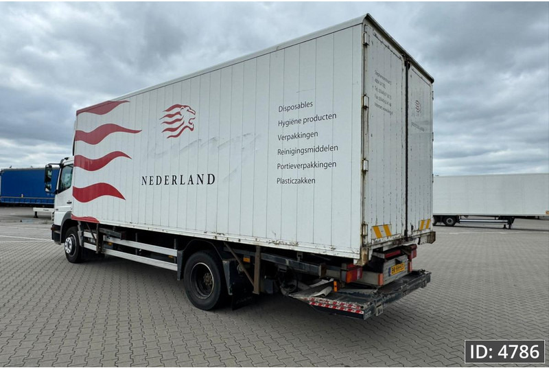 Mercedes-Benz Atego 1318 Day Cab, Euro 5, BDF / EPS automatic / DHOLLANDIA 2000KG - Portacontenedore/ Intercambiable camión: foto 2 Mercedes-Benz Atego 1318 Day Cab, Euro 5, BDF / EPS automatic / DHOLLANDIA 2000KG - Portacontenedore/ Intercambiable camión: foto 2