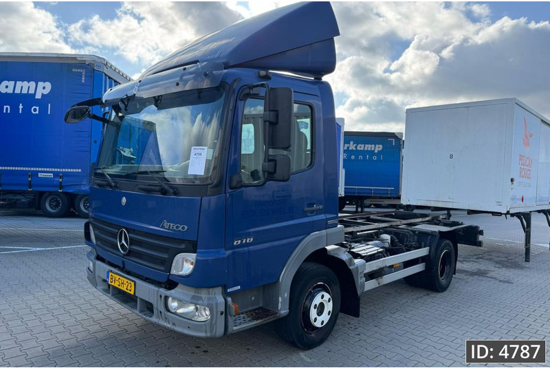 Mercedes-Benz Atego 816 Day Cab, Euro 5, BDF / EPS automatic / standklima / Hydraulic system - Portacontenedore/ Intercambiable camión: foto 1 Mercedes-Benz Atego 816 Day Cab, Euro 5, BDF / EPS automatic / standklima / Hydraulic system - Portacontenedore/ Intercambiable camión: foto 1