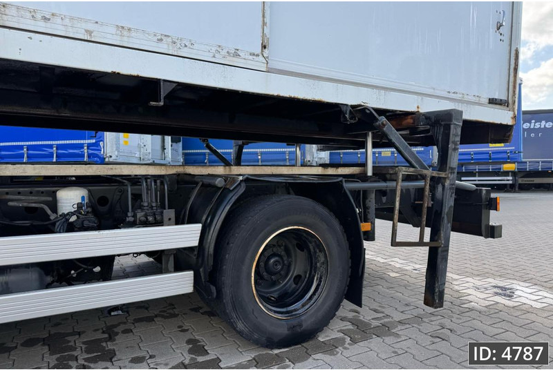 Mercedes-Benz Atego 816 Day Cab, Euro 5, BDF / EPS automatic / standklima / Hydraulic system - Portacontenedore/ Intercambiable camión: foto 3 Mercedes-Benz Atego 816 Day Cab, Euro 5, BDF / EPS automatic / standklima / Hydraulic system - Portacontenedore/ Intercambiable camión: foto 3