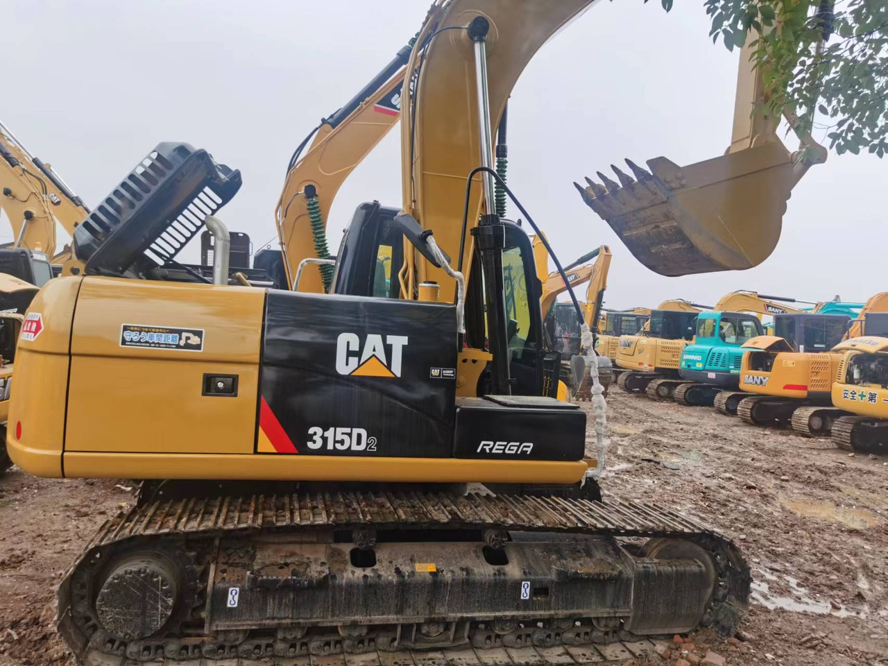 CATERPILLAR 315D2L - Excavadora de cadenas: foto 1 CATERPILLAR 315D2L - Excavadora de cadenas: foto 1