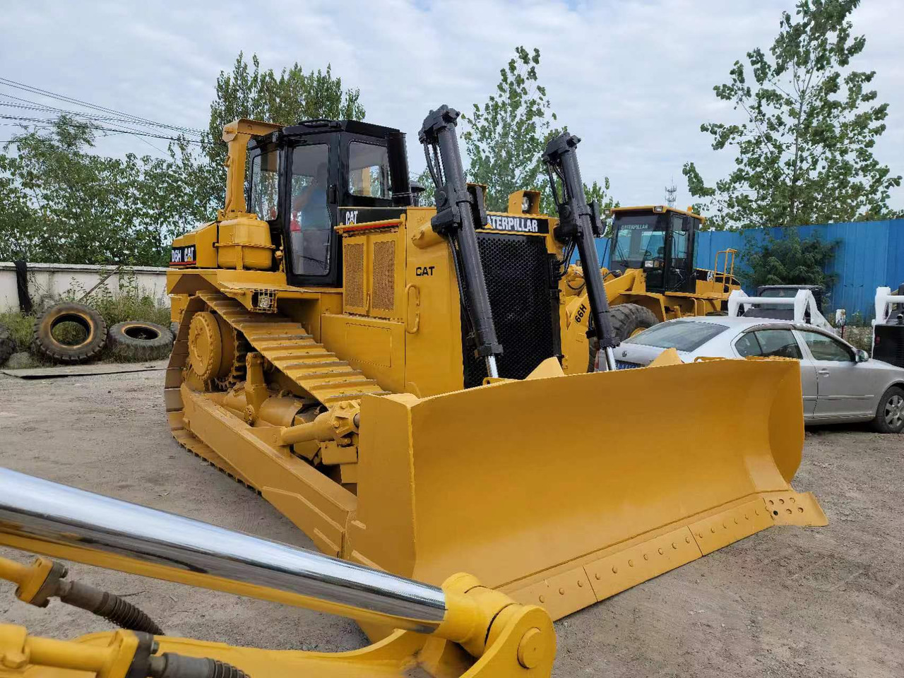 CATERPILLAR D6H - Bulldozer: foto 2 CATERPILLAR D6H - Bulldozer: foto 2