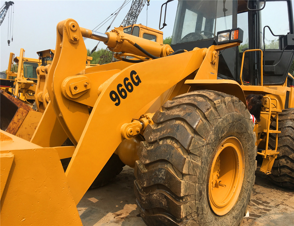 CATERPILLAR Wheel Loader 966G Click Here for Discount - Cargadora de ruedas: foto 2 CATERPILLAR Wheel Loader 966G Click Here for Discount - Cargadora de ruedas: foto 2