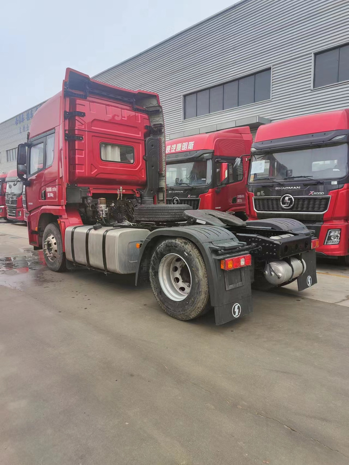 SINOTRUK Delong X5000 4X2 Truck Unit Automatic Transmission - Cabeza tractora: foto 3 SINOTRUK Delong X5000 4X2 Truck Unit Automatic Transmission - Cabeza tractora: foto 3