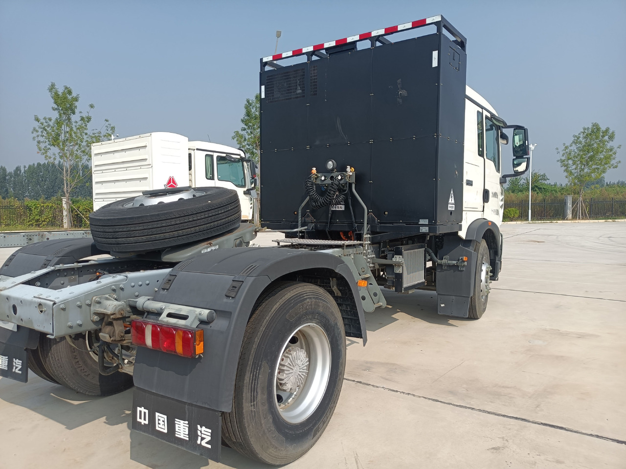 SINOTRUK HOWO TX 4x2 E-Tractor Unit Zero Emission Maximum Profit - Cabeza tractora: foto 3 SINOTRUK HOWO TX 4x2 E-Tractor Unit Zero Emission Maximum Profit - Cabeza tractora: foto 3