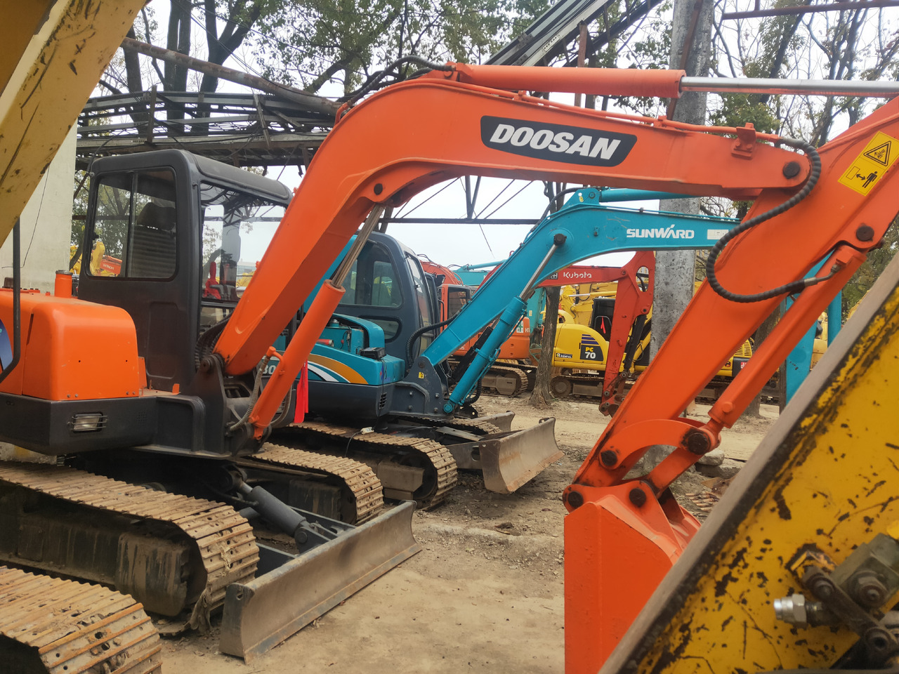 DOOSAN Mini Excavator DH5550 - Miniexcavadora: foto 5 DOOSAN Mini Excavator DH5550 - Miniexcavadora: foto 5