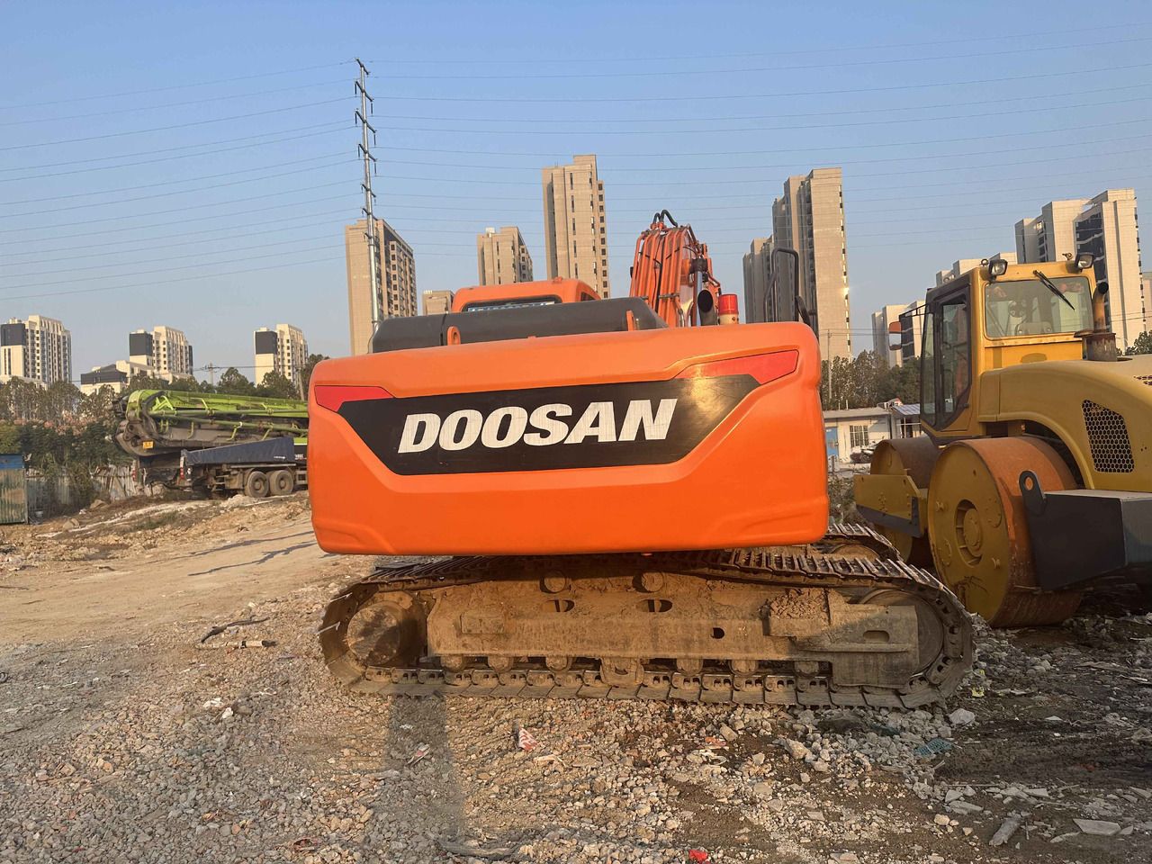 Doosan Mini Excavator DX220 - Miniexcavadora: foto 5 Doosan Mini Excavator DX220 - Miniexcavadora: foto 5