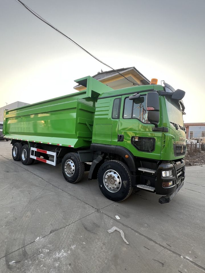 HOWO Dump Truck 8x4 - Volquete camión: foto 3 HOWO Dump Truck 8x4 - Volquete camión: foto 3