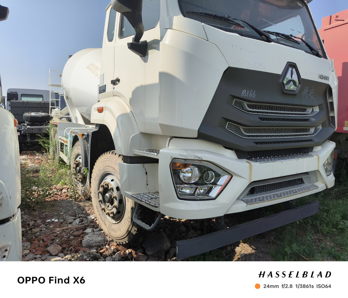 HOWO HaoHan N5G Cement Mixer Truck - Camión hormigonera: foto 1 HOWO HaoHan N5G Cement Mixer Truck - Camión hormigonera: foto 1