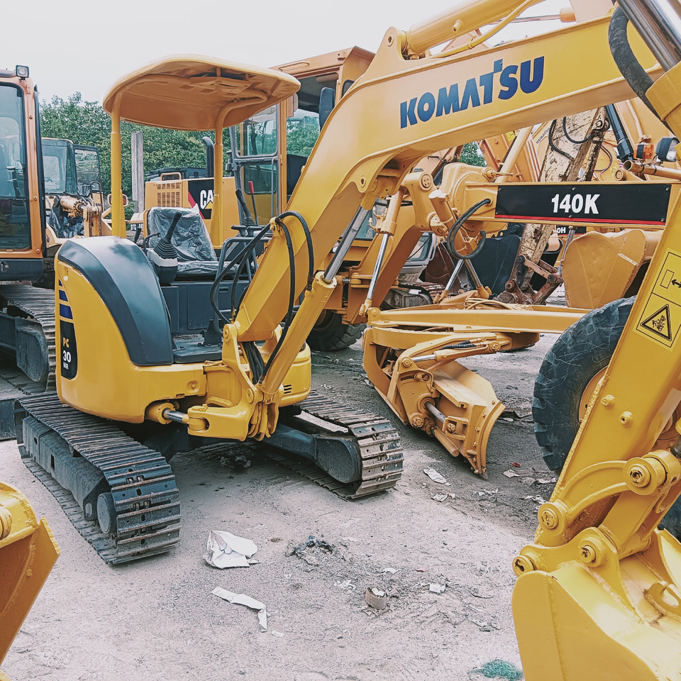 Komatsu PC30 - Excavadora de cadenas: foto 4 Komatsu PC30 - Excavadora de cadenas: foto 4