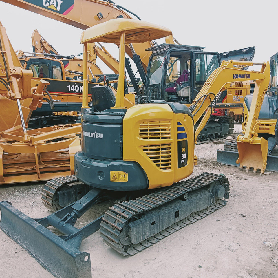 Komatsu PC30 - Excavadora de cadenas: foto 1 Komatsu PC30 - Excavadora de cadenas: foto 1