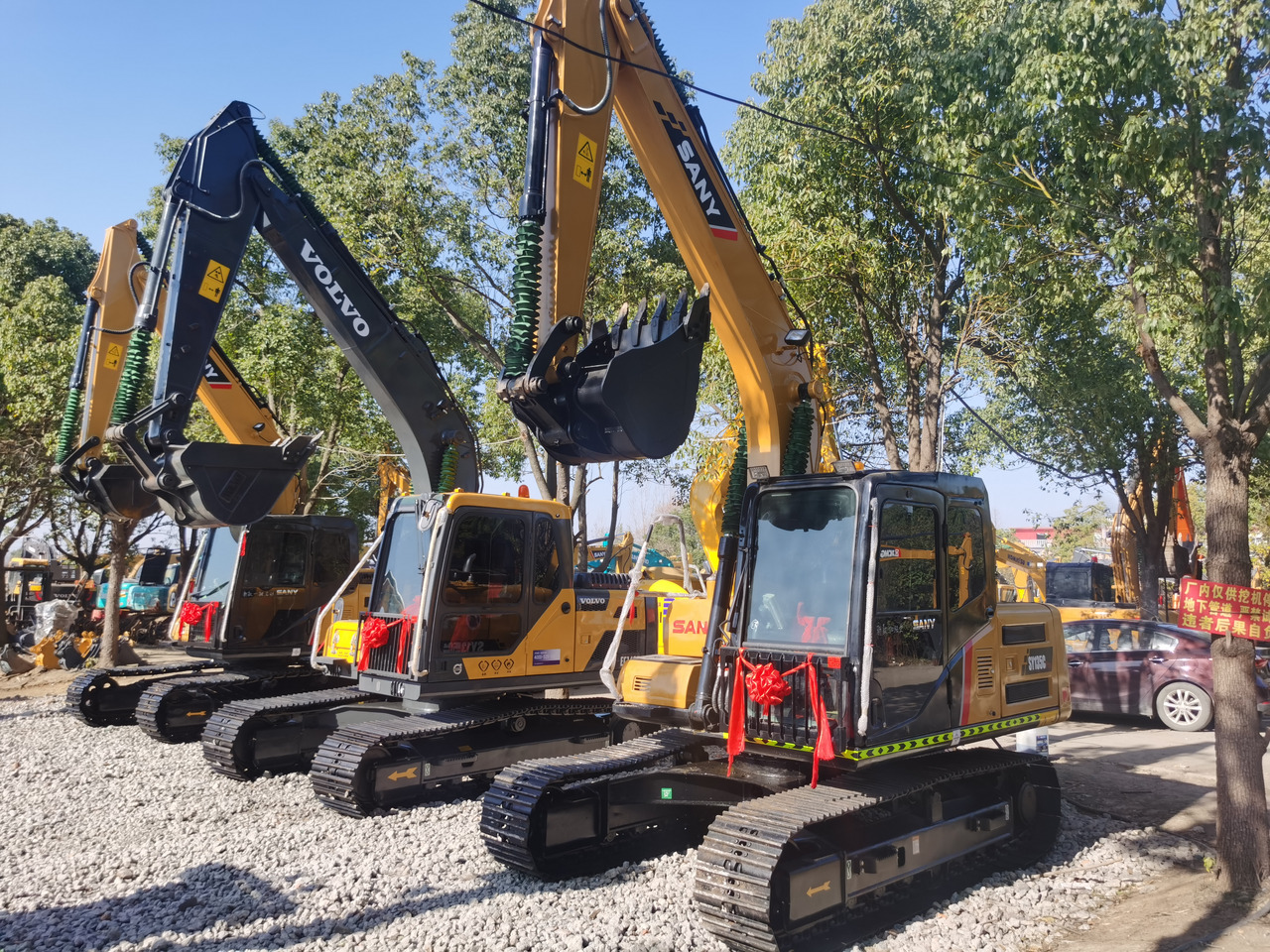 SANY SY135C - Excavadora de cadenas: foto 4 SANY SY135C - Excavadora de cadenas: foto 4