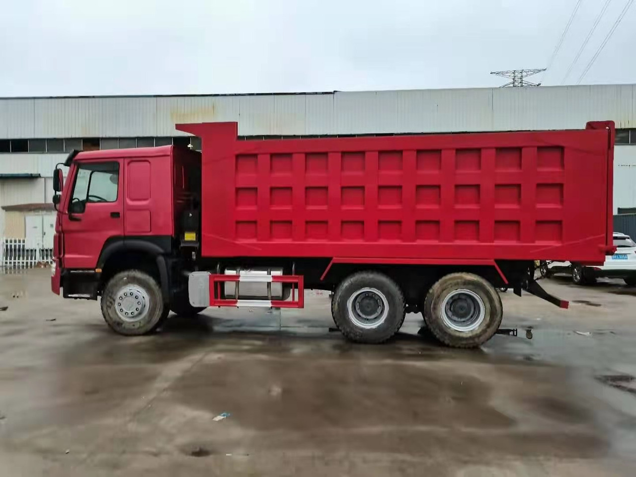 SINOTRUK HOWO 371 6X4 CLICK HERE FOR DISCOUNT - Volquete camión: foto 4 SINOTRUK HOWO 371 6X4 CLICK HERE FOR DISCOUNT - Volquete camión: foto 4