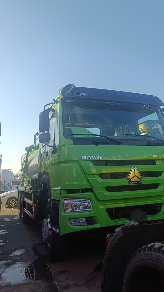 SINOTRUK HOWO Sewage Suction Truck 6*4 Click Here for Discount - Limpieza de alcantarillado: foto 3 SINOTRUK HOWO Sewage Suction Truck 6*4 Click Here for Discount - Limpieza de alcantarillado: foto 3
