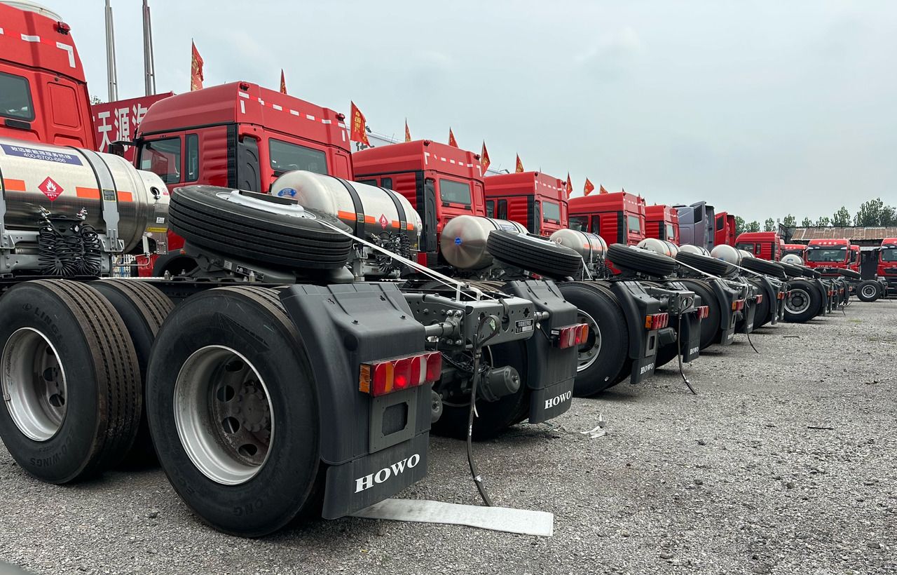 SINOTRUK HOWO TX480HP Tractor Unit Click for Discount - Volquete camión: foto 4 SINOTRUK HOWO TX480HP Tractor Unit Click for Discount - Volquete camión: foto 4