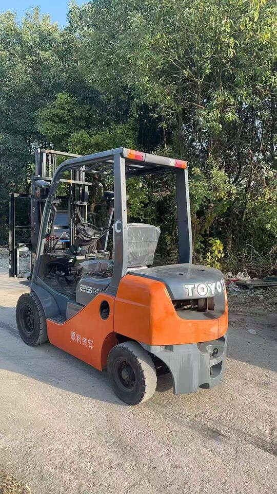 TOYOTA 8FD25 Forklift 2.5T 24Year Click for Discount - Carretilla elevadora diésel: foto 2 TOYOTA 8FD25 Forklift 2.5T 24Year Click for Discount - Carretilla elevadora diésel: foto 2