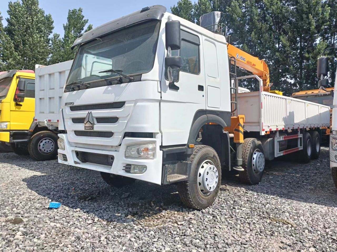 HOWO 8x4 Truck-Mounted Crane Click Here for Discount - Vehículo municipal: foto 1 HOWO 8x4 Truck-Mounted Crane Click Here for Discount - Vehículo municipal: foto 1