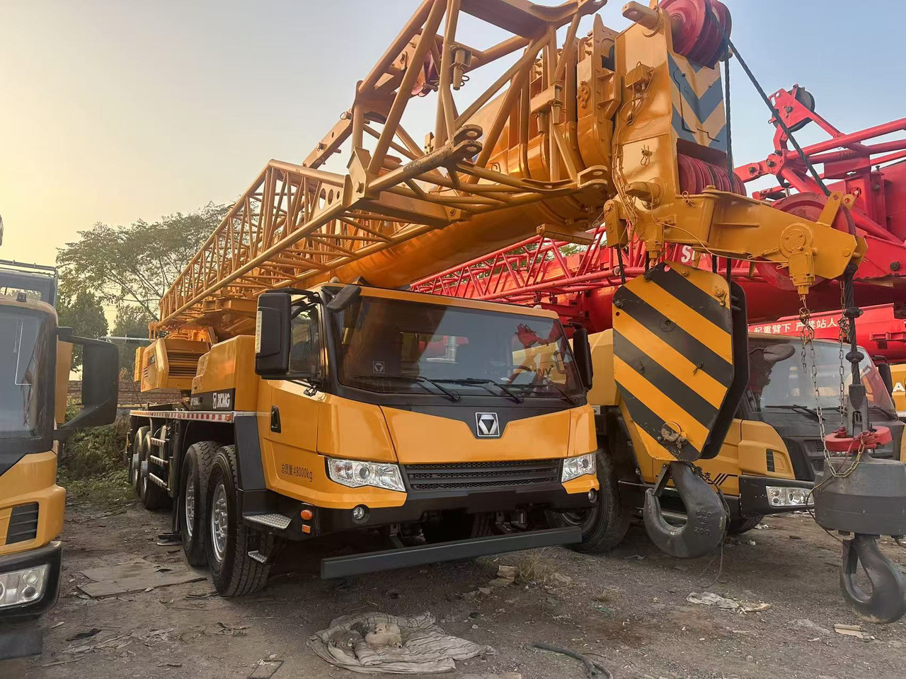 XCMG Crane QY85K CLICK HERE FOR DISCOUNT - Grúa: foto 1 XCMG Crane QY85K CLICK HERE FOR DISCOUNT - Grúa: foto 1