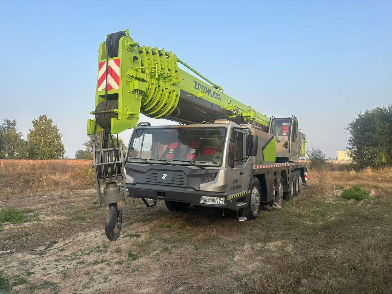 ZOOMLION Crane 90 Ton Click Here for Discount - Grúa: foto 1 ZOOMLION Crane 90 Ton Click Here for Discount - Grúa: foto 1