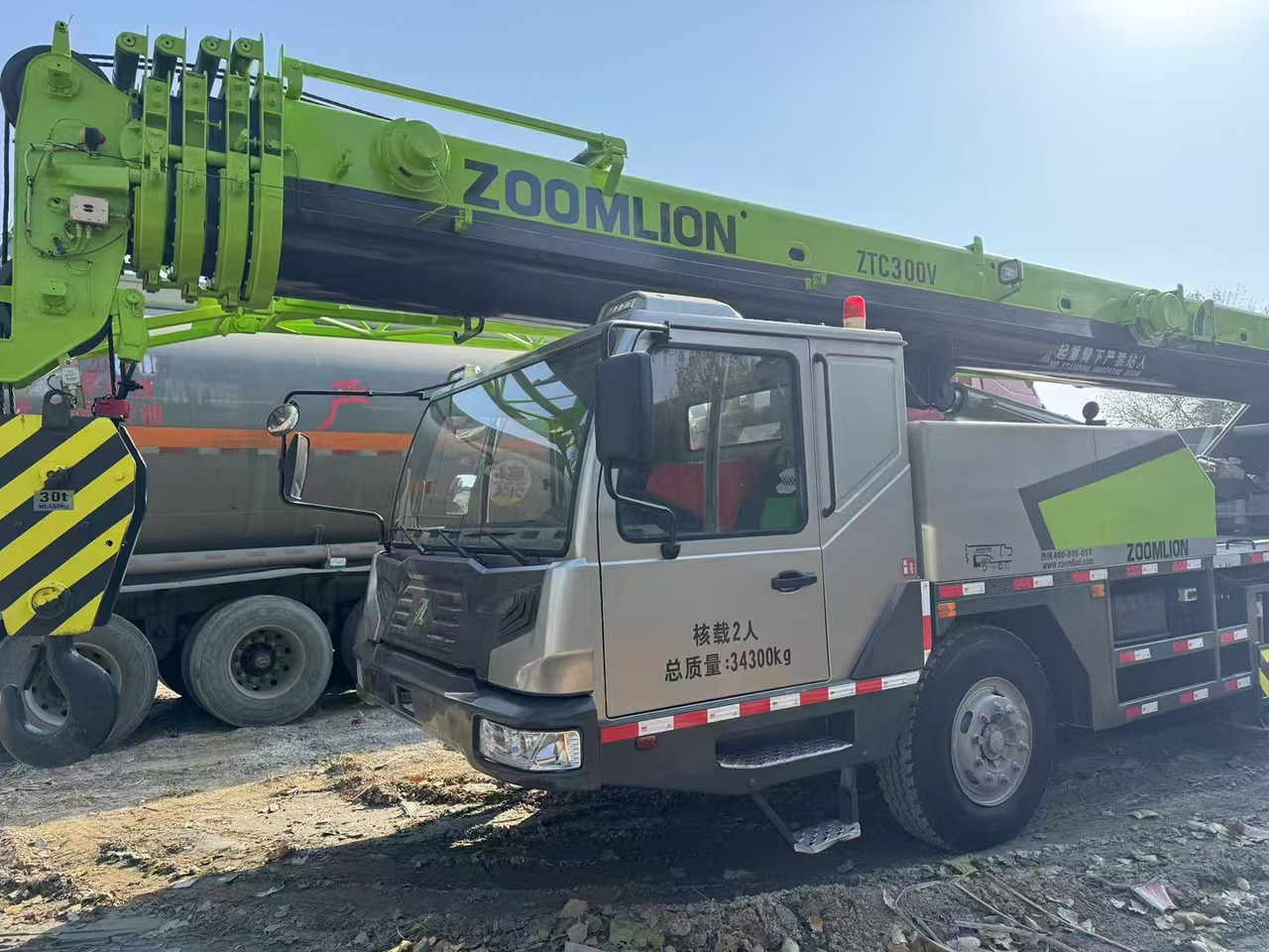 ZOOMLION Crane ZTC300V 30Ton - Grúa: foto 2 ZOOMLION Crane ZTC300V 30Ton - Grúa: foto 2