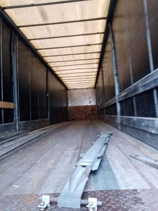 Semi-remorque 3 Essieux 34 TONNES 2 PORTES AR - Semirremolque lona: foto 5 Semi-remorque 3 Essieux 34 TONNES 2 PORTES AR - Semirremolque lona: foto 5