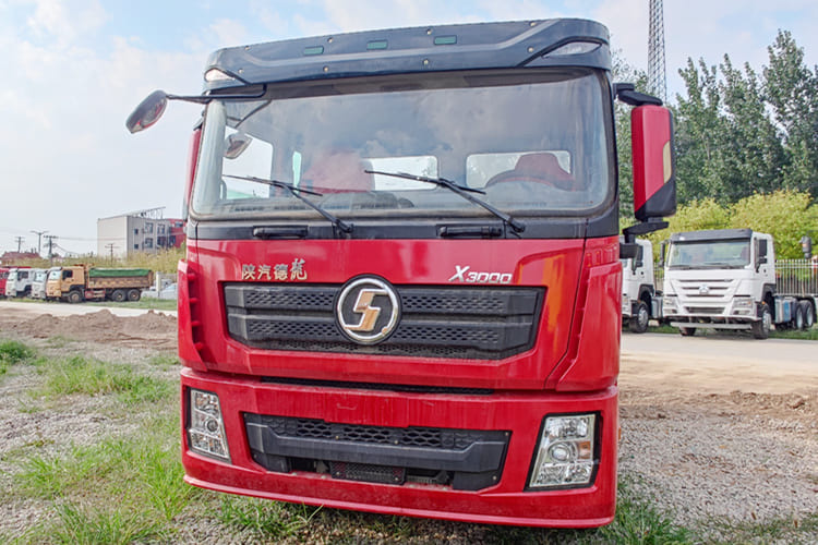 SHACMAN Second Hand Shacman Tractor Trailer for Sale in Tanzania - Cabeza tractora: foto 2 SHACMAN Second Hand Shacman Tractor Trailer for Sale in Tanzania - Cabeza tractora: foto 2
