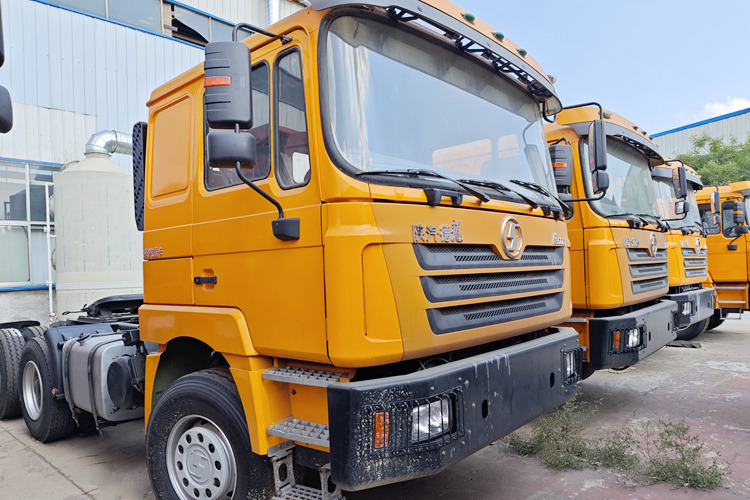 SHACMAN Used Shacman Truck Tractor for Sale in Jamaica - Cabeza tractora: foto 1 SHACMAN Used Shacman Truck Tractor for Sale in Jamaica - Cabeza tractora: foto 1