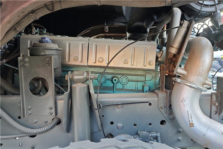 SINOTRUK Used Howo 371 Truck Head for Sale In Nigeria Lagos - Cabeza tractora: foto 5 SINOTRUK Used Howo 371 Truck Head for Sale In Nigeria Lagos - Cabeza tractora: foto 5