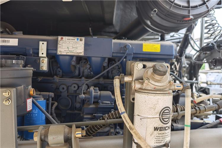 SINOTRUK Used Howo 400hp Tractor Truck for Sale In Nigeria Lagos - Cabeza tractora: foto 5 SINOTRUK Used Howo 400hp Tractor Truck for Sale In Nigeria Lagos - Cabeza tractora: foto 5